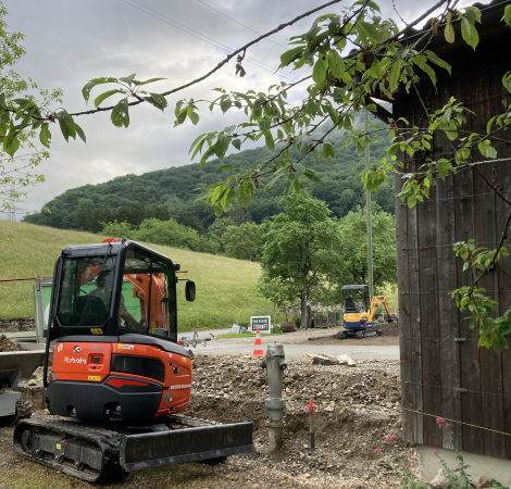 Staudengarten Betonwinkel als Stützmauer